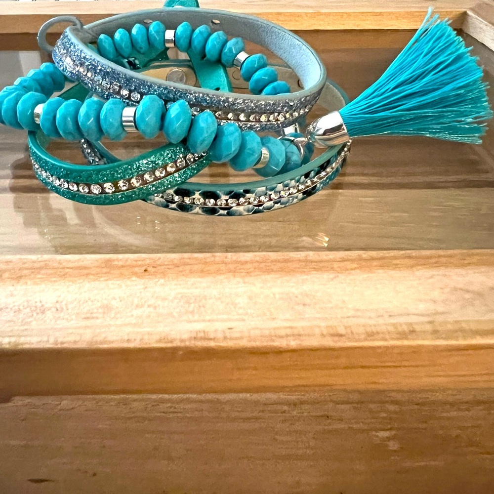 Turquoise Bomb Party bracelet and H&M ring bundle
